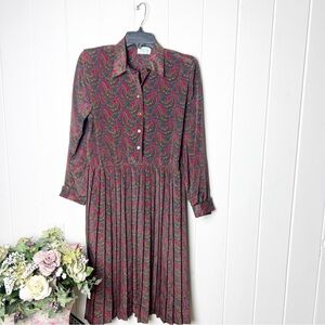 Vintage 1970’s Lady Carol Petites of New York Pleated Paisley Dress